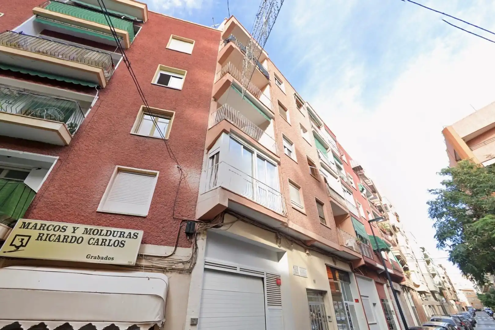 Vista exterior de Apartament en venda en Alicante / Alacant amb Balcó