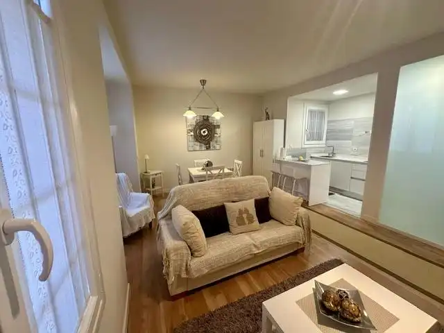 Wohnzimmer von Wohnung zum Verkauf in Burgos mit Heizung, Parkett und Möbliert
