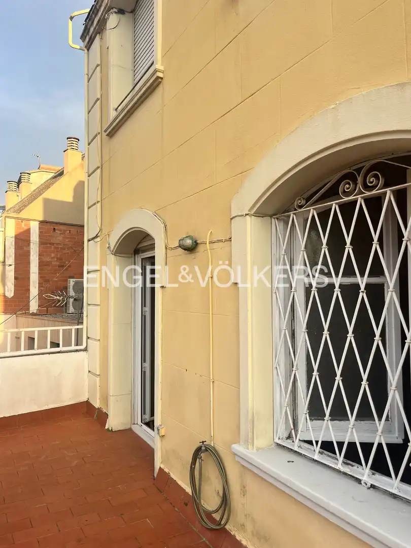 Vista exterior de Àtic en venda en Barcelona amb Calefacció i Terrassa
