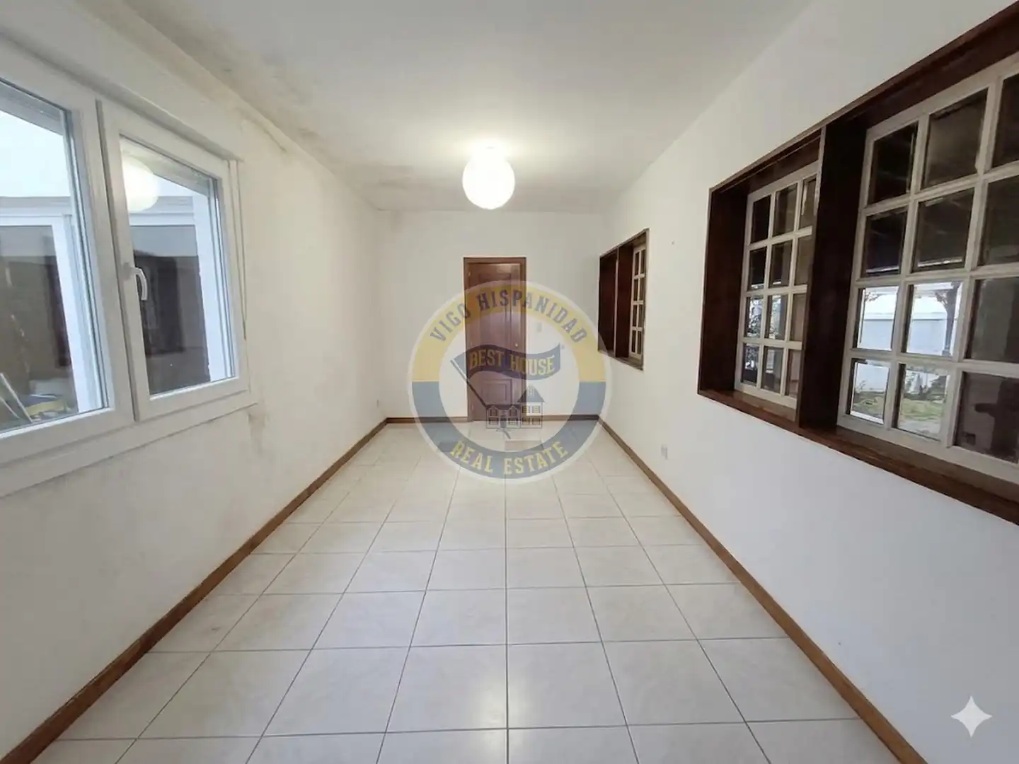 Finca rústica en venta en Vigo  con Calefacción, Trastero y Piscina