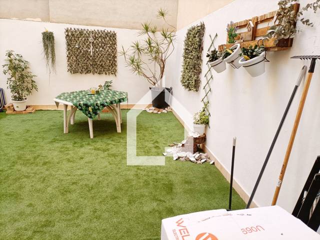 Piso en Venta en Calle Poeta Zorrilla en Carolinas Bajas