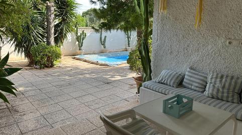 Foto 2 de Casa adosada en venta en  Jardines Los, El Pinar de Campoverde, Pilar de la Horadada