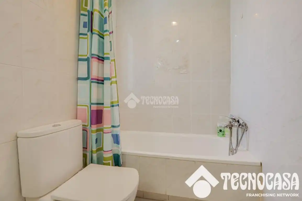 Baño de Piso en venta en Sant Boi de Llobregat con Balcón