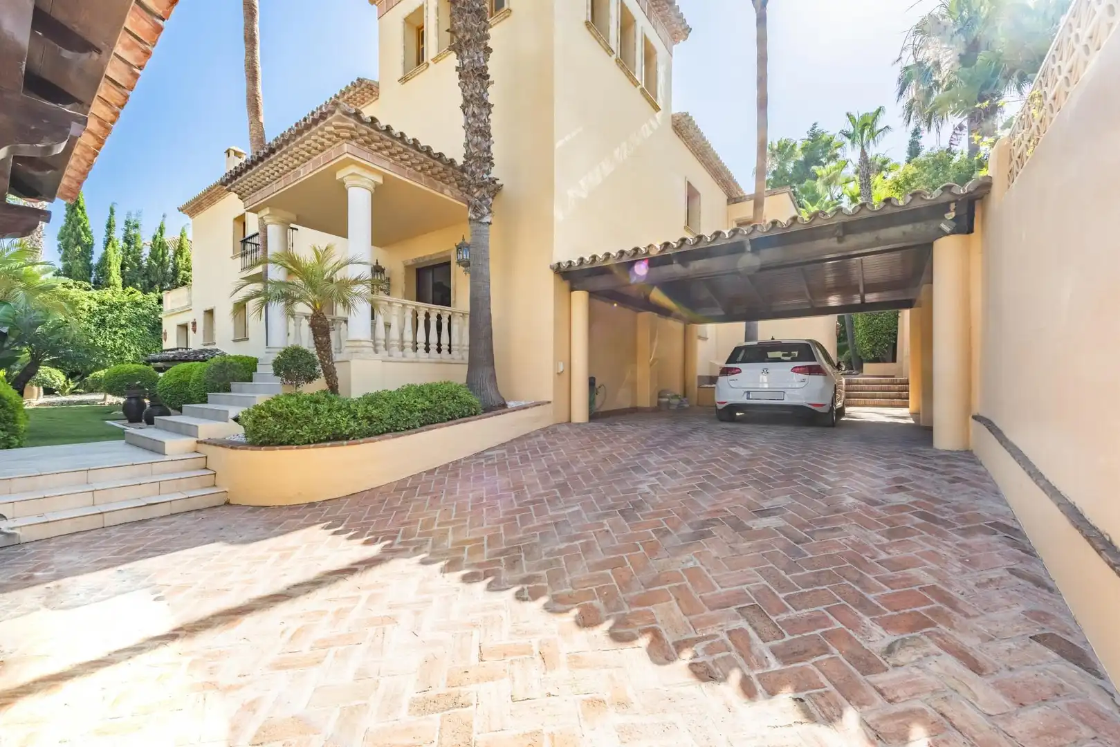 Detached house with pool for sale in Nueva Andalucía, imagen 23