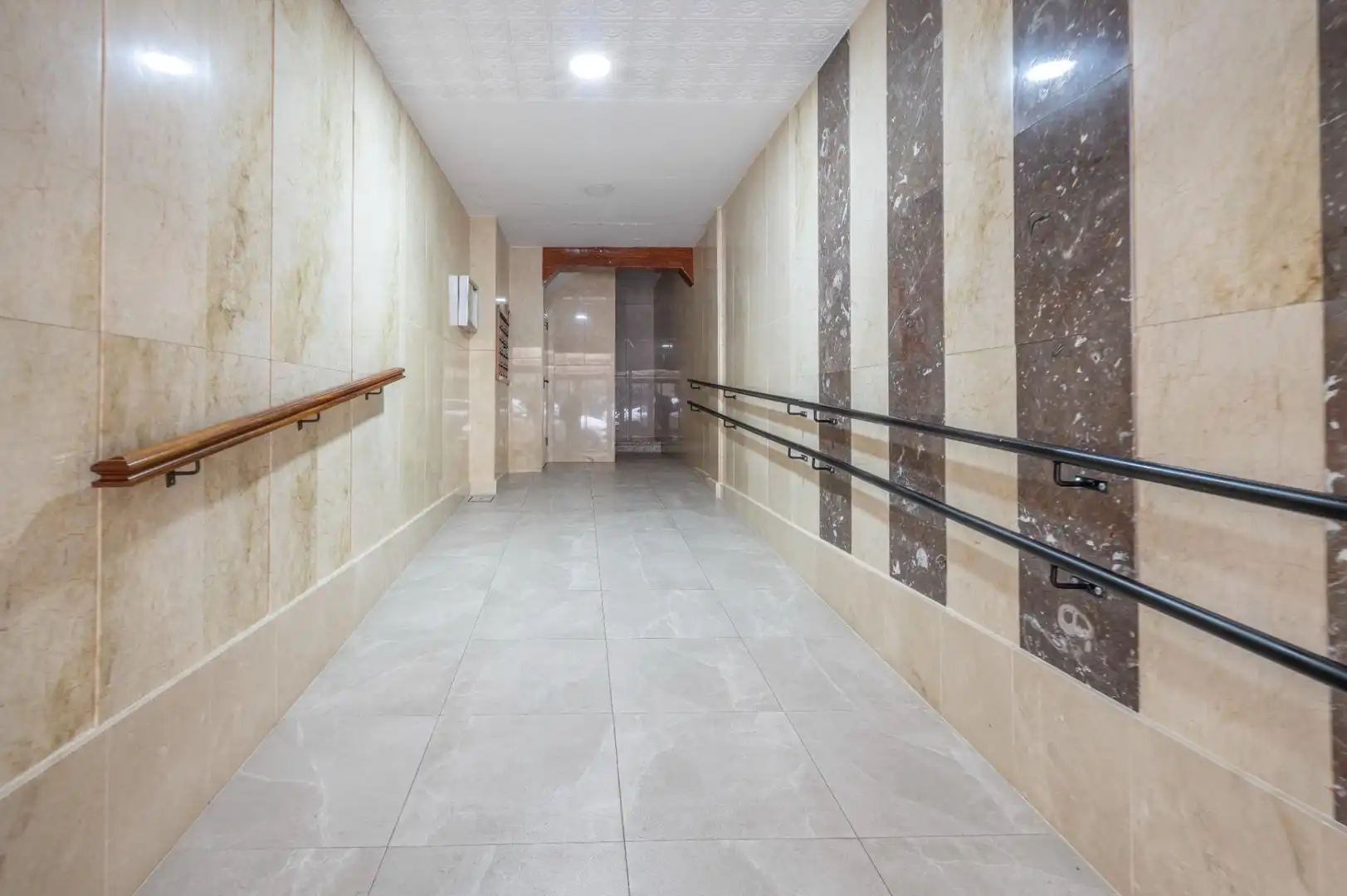 Flat for sale in Calle Santa Clara, Barrio de Zaidín