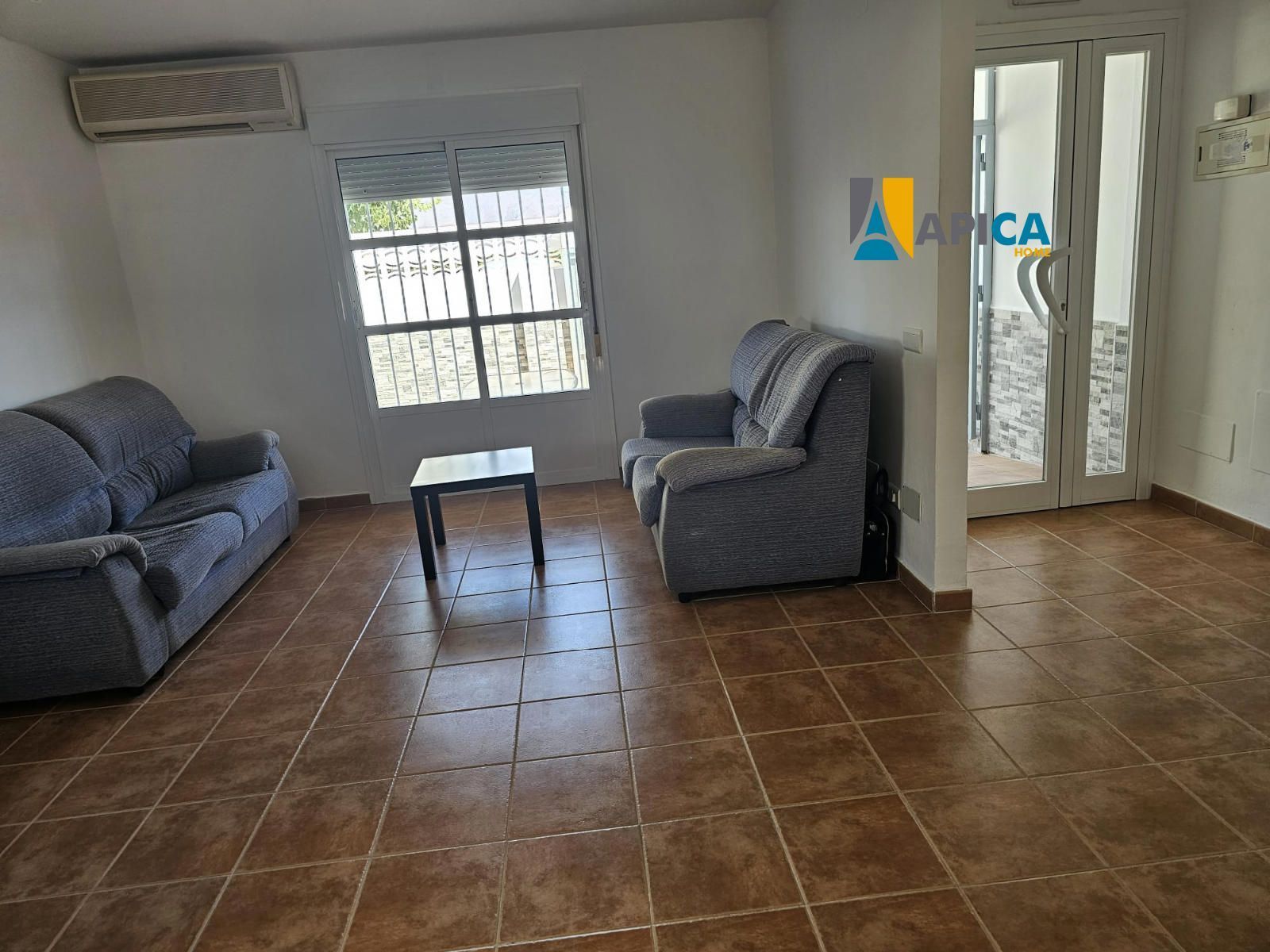 Sala de estar de Casa adosada en venta en Manilva