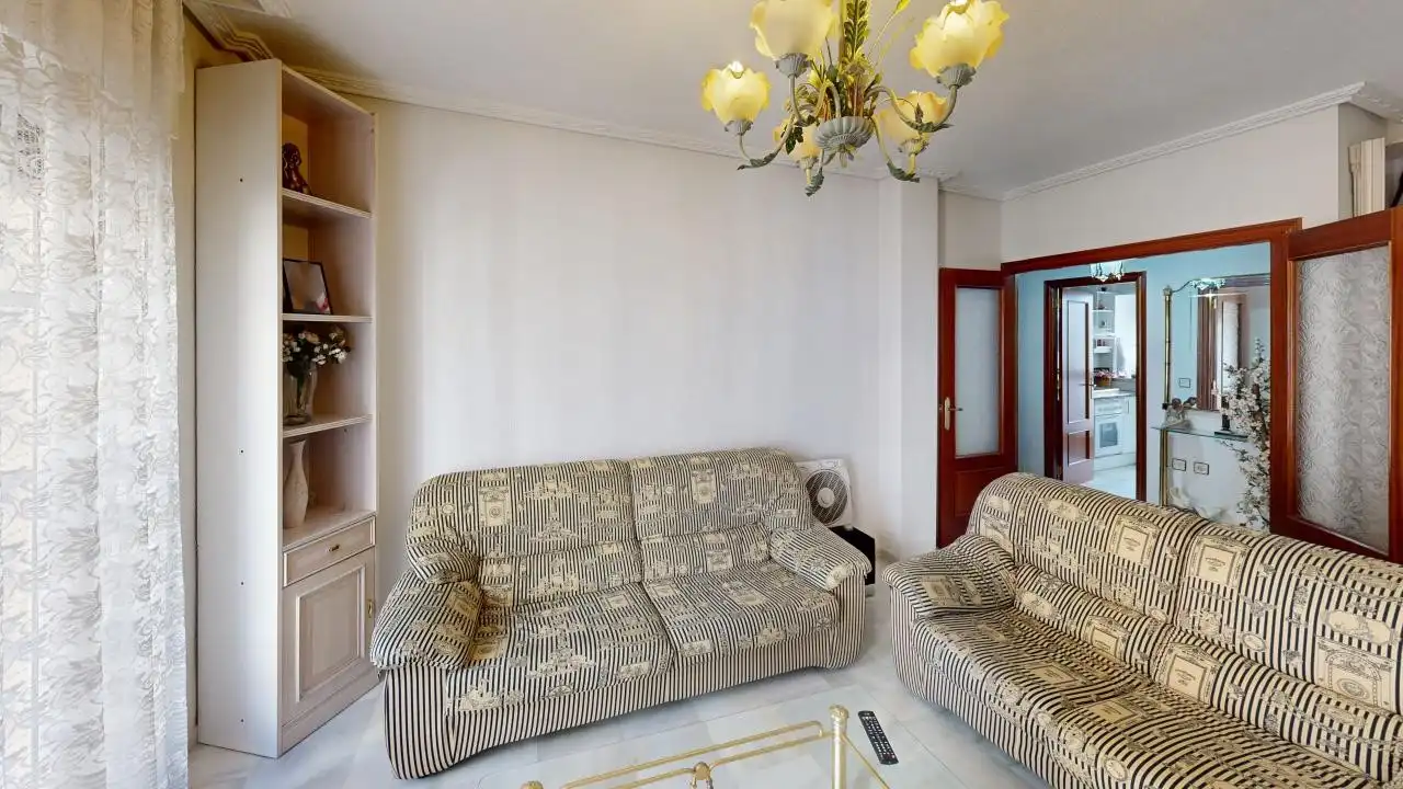 Flat for sale in C/ Los Hornos, imagen 2
