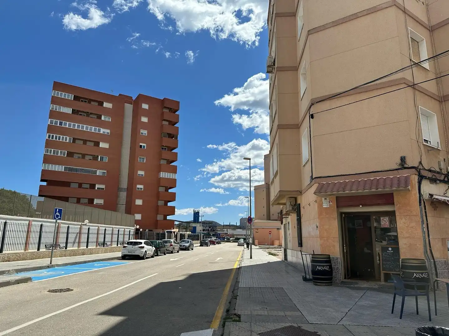 Vista exterior de Garatge en venda en Cartagena