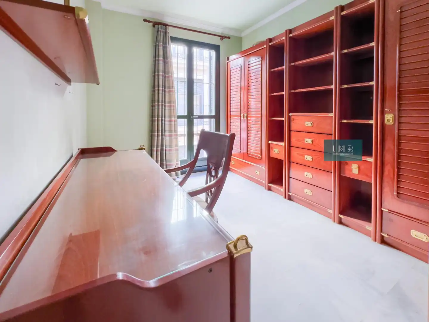 Duplexes for sale in Sevilla  with Air Conditioner, Storage room and Community pool