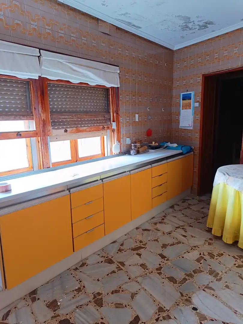 Kitchen of Flat for sale in Barruelo de Santullán  with Parquet flooring, Terrace and Furnished