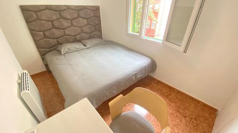 Photo 4 of Flat to share in Calle de López Grass, 54, Numancia, Madrid