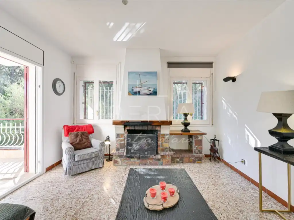 Sala d'estar de Casa o xalet en venda en Santa Cristina d'Aro amb Jardí privat i Terrassa