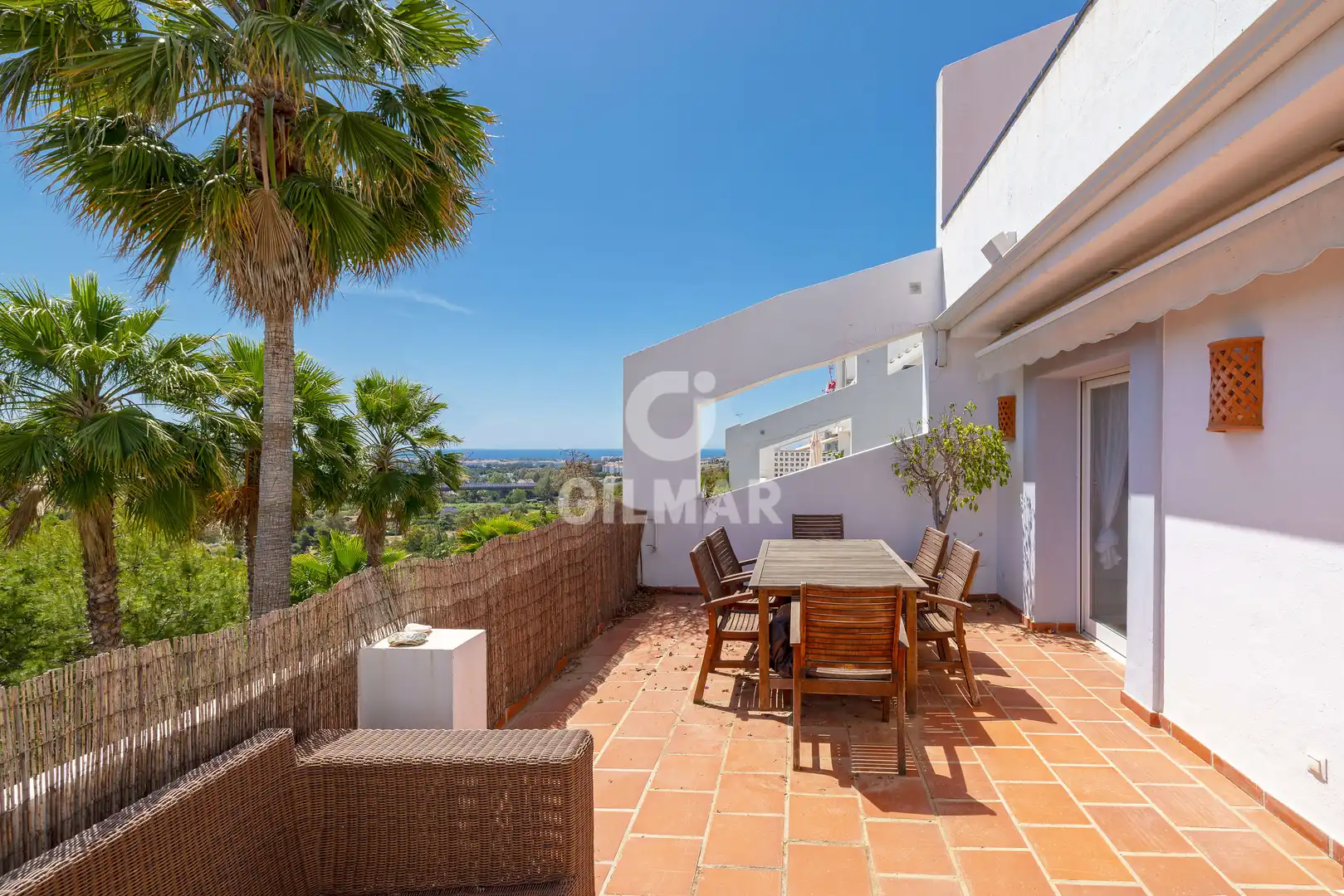 Terrace of Apartments for sale in Benahavís  with Heating, Swimming Pool and Balcony
