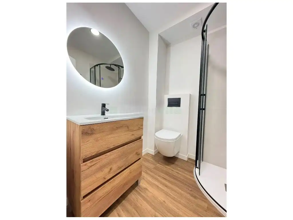 Bathroom of Flat for sale in Pineda de Mar