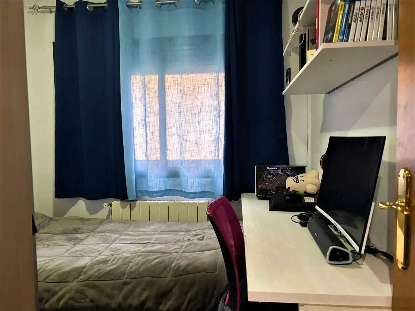 Schlafzimmer von Wohnung zum Verkauf in Terrassa mit Klimaanlage und Heizung