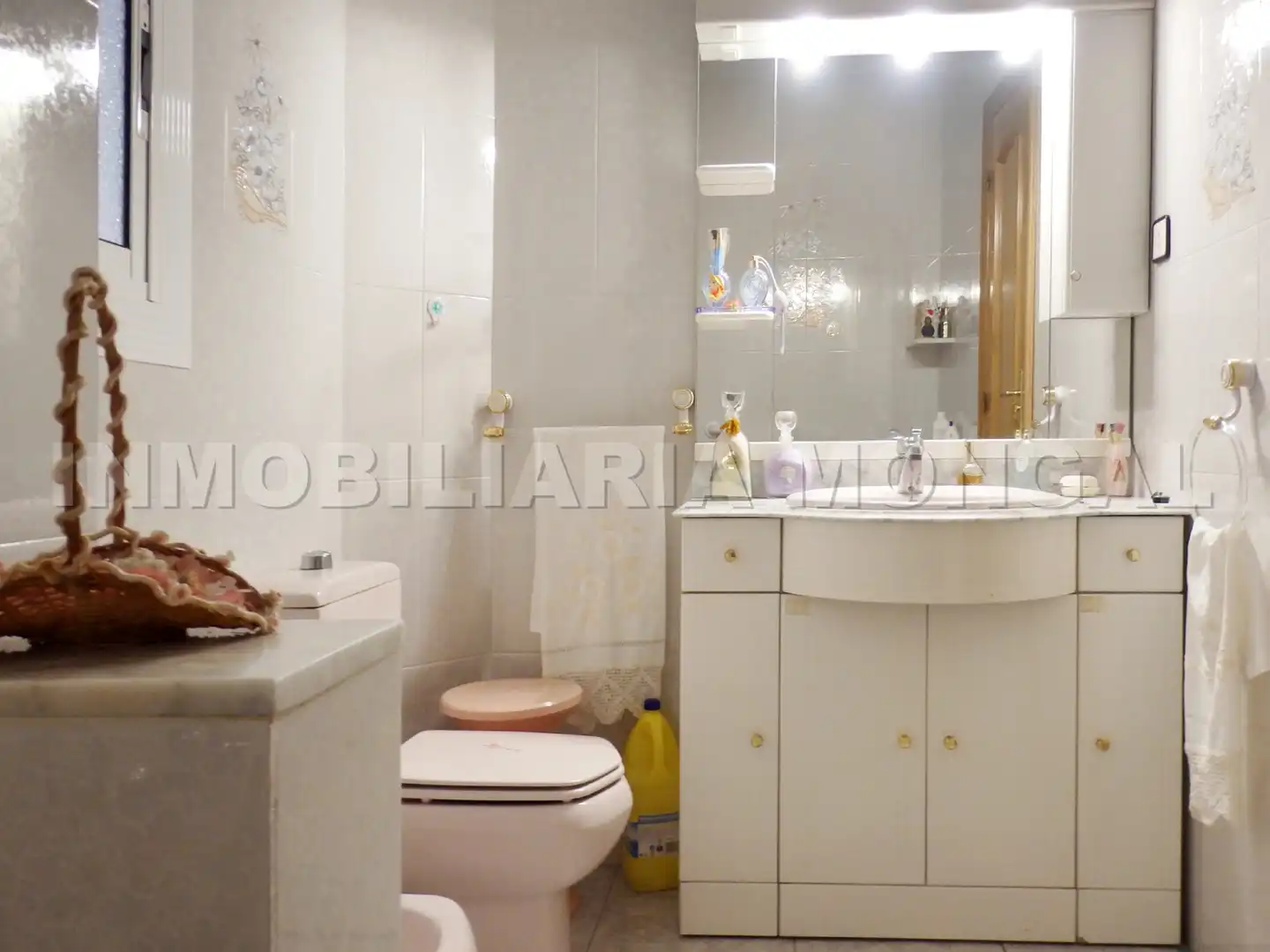 Baño de Piso en venta en Esplugues de Llobregat con Aire acondicionado, Amueblado y Horno