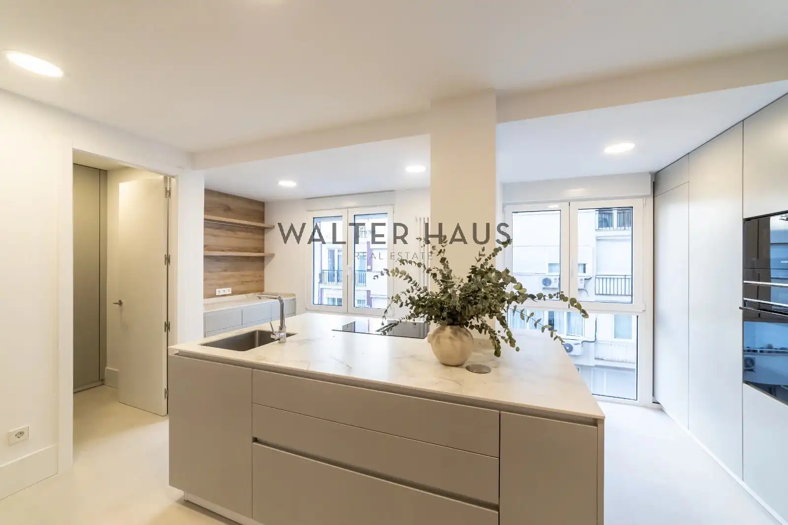 Flat with terrace for sale in Calle de Casado del Alisal, imagen 20