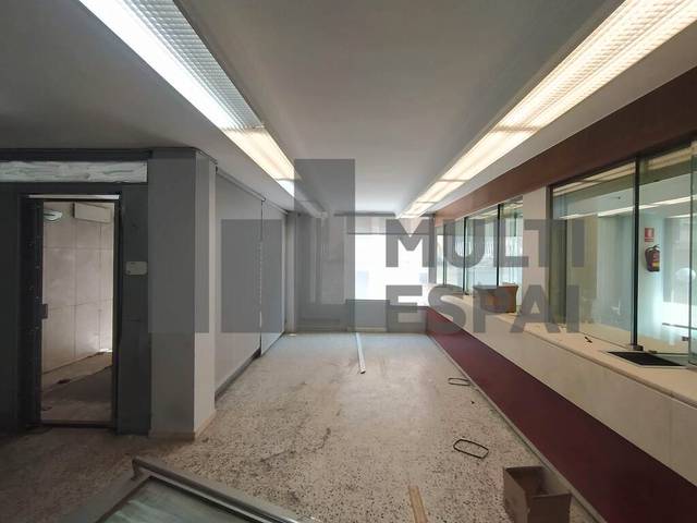 Oficina en Alquiler en Carrer del Pla de Fornells en Les Roquetes