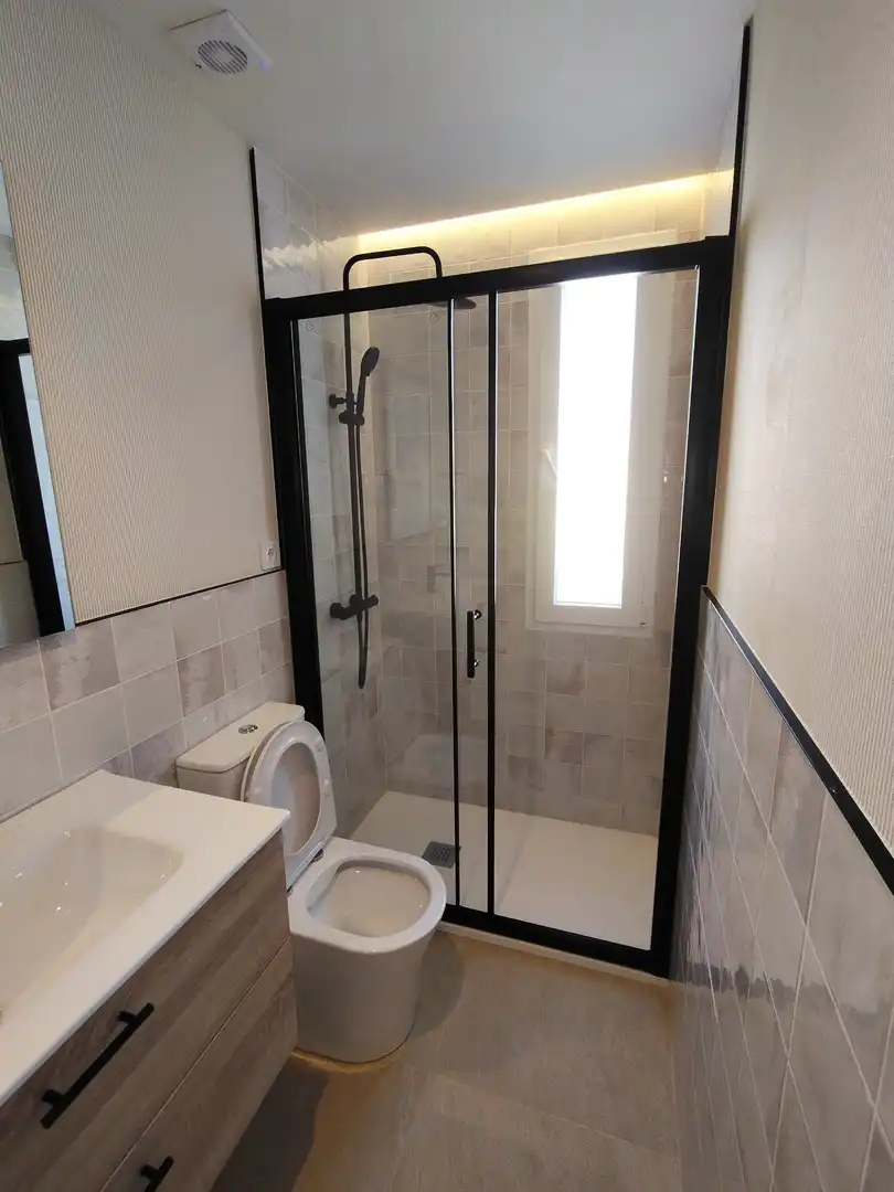 Bany de Pis en venda en Getafe amb Aire condicionat, Calefacció i Terrassa