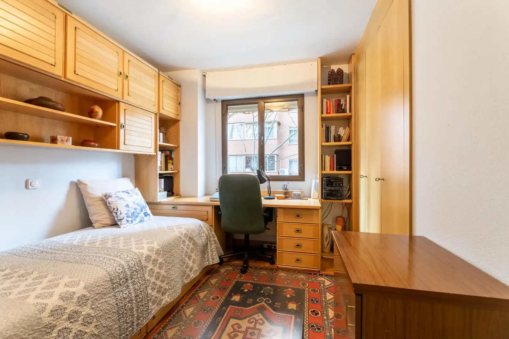 Bedroom of Flat for sale in Tres Cantos  with Heating, Parquet flooring and Storage room