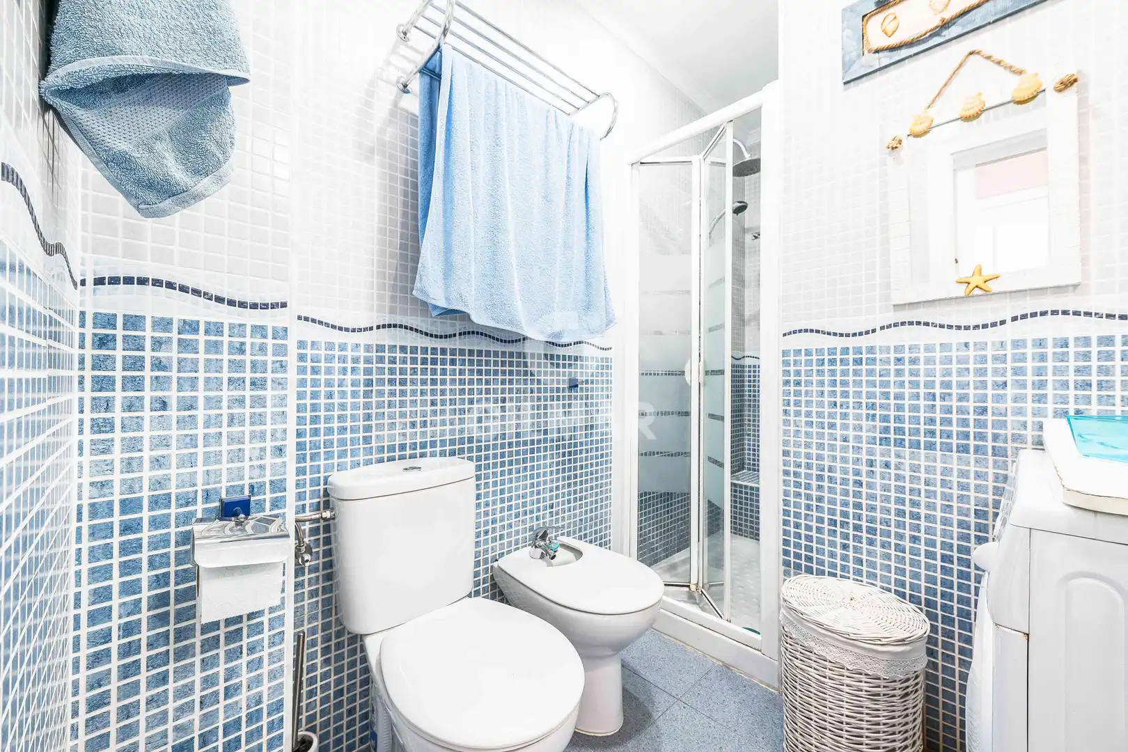 Bathroom of Flat for sale in Barbate  with Private garden, Swimming Pool and Balcony