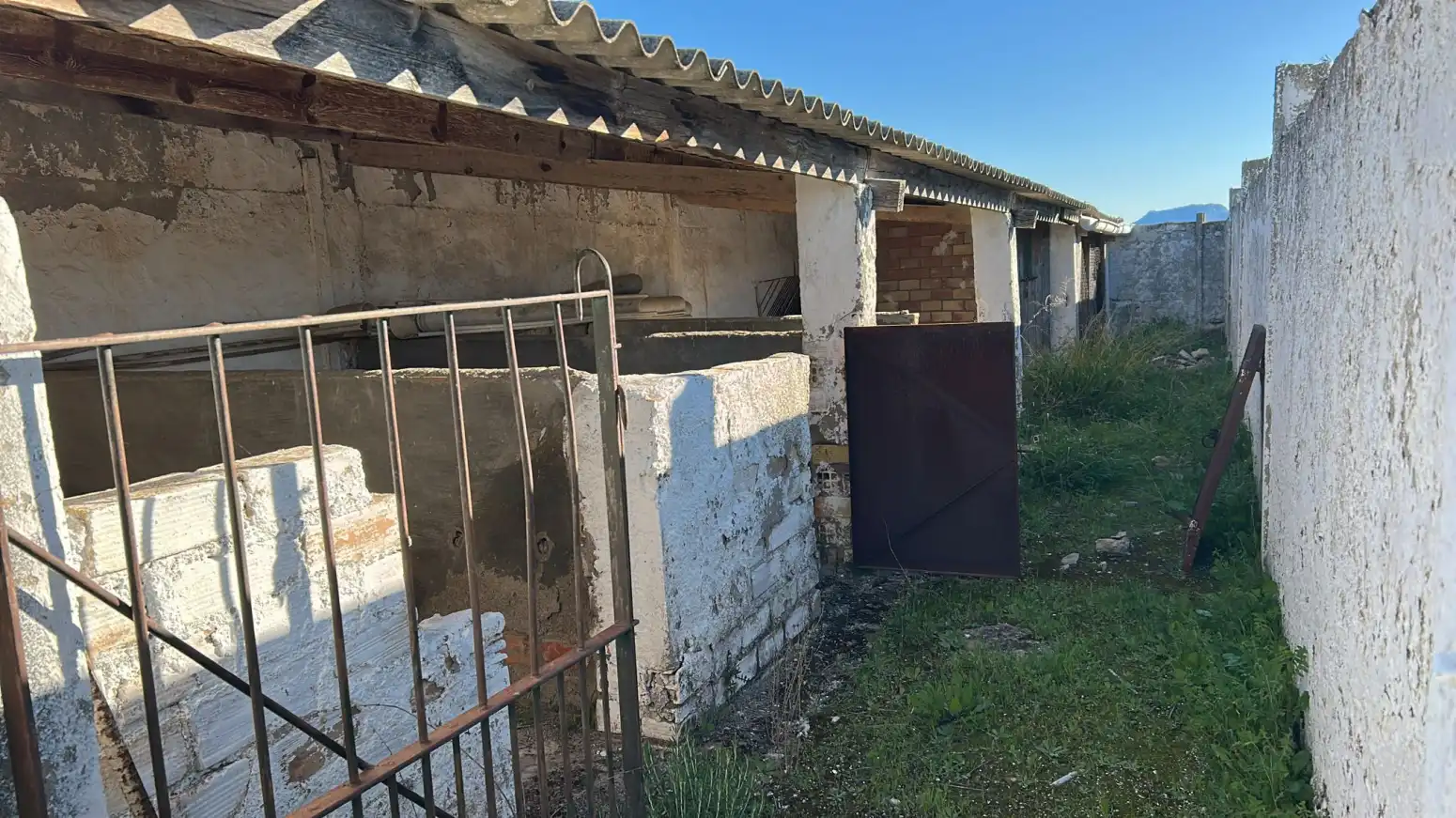 Exterior view of Houses for sale in Ardales