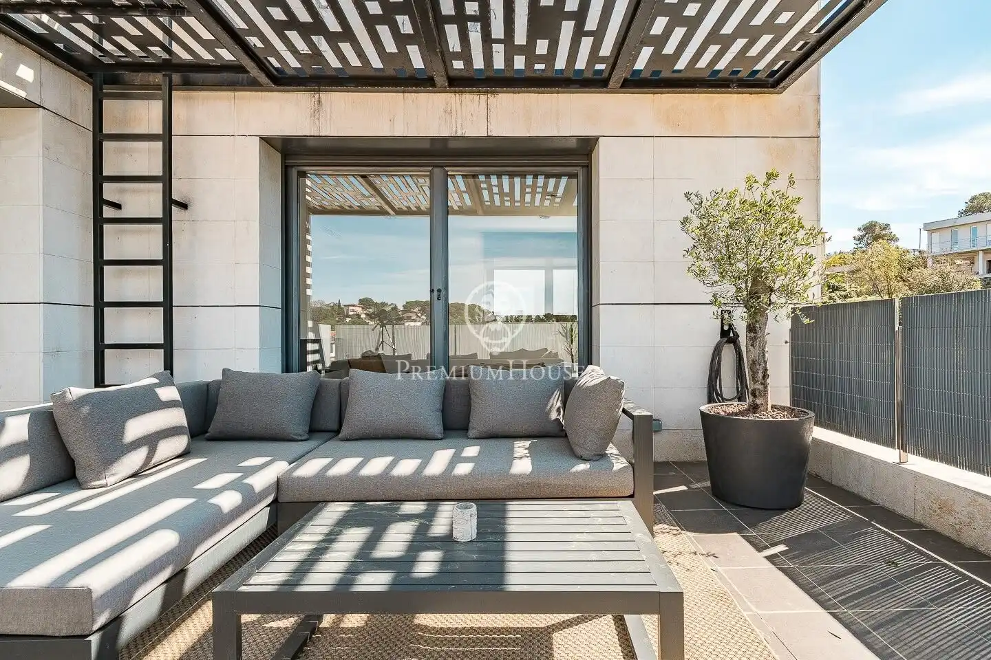 Terrace of Houses for sale in Sant Cugat del Vallès  with Air Conditioner, Heating and Private garden