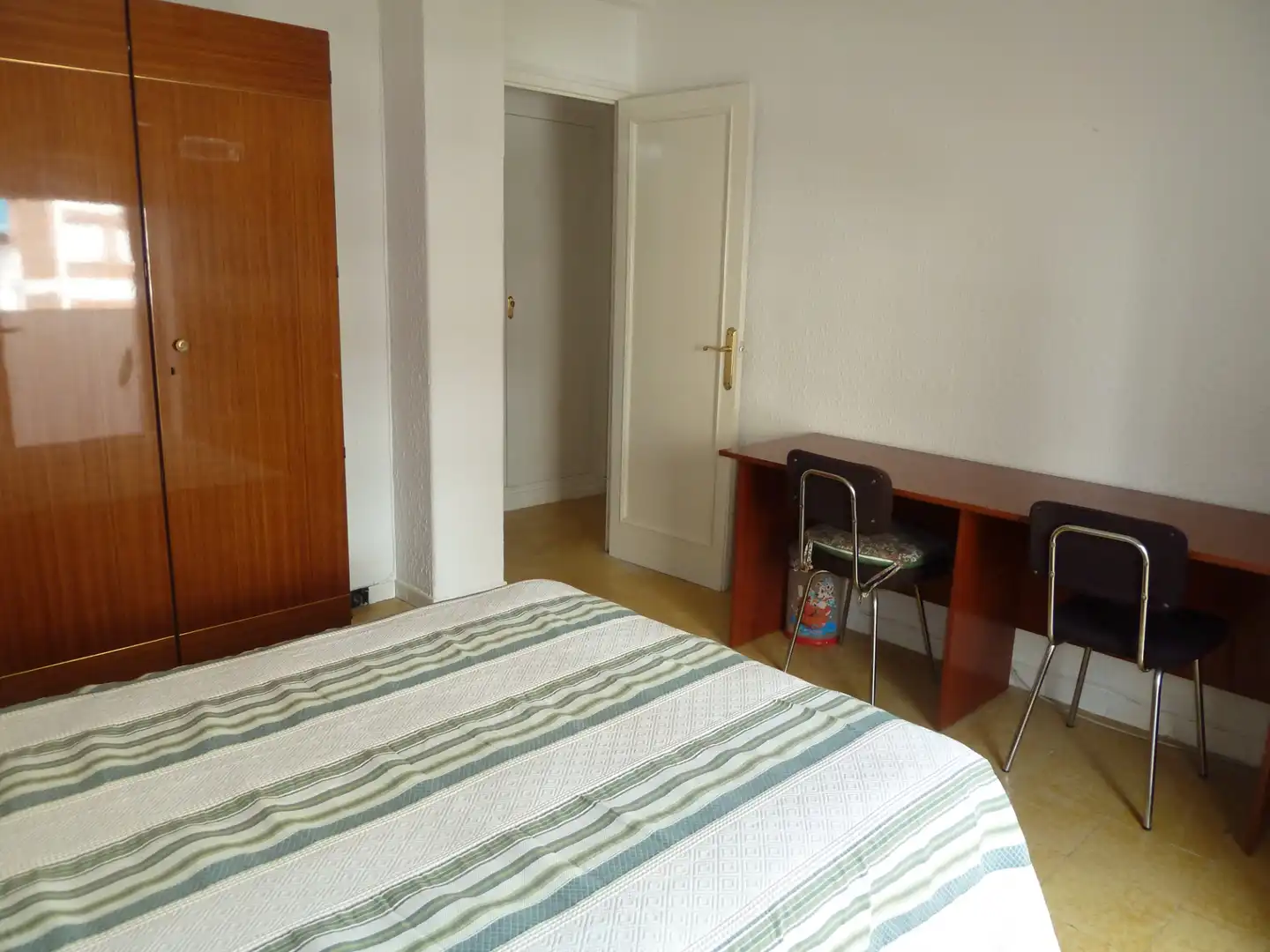 Bedroom of Flat for rent in Zaragoza  with Heating, Furnished and Oven
