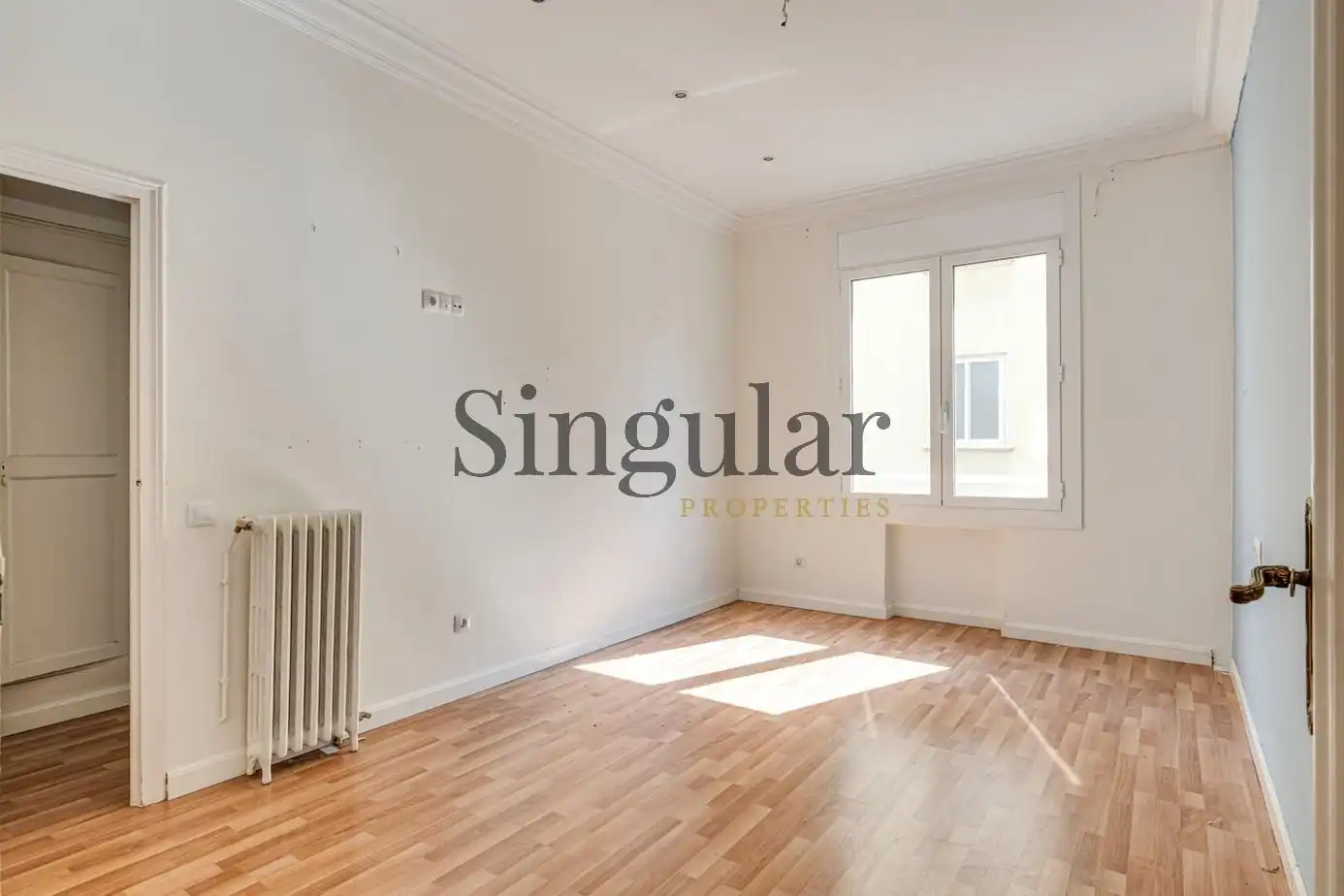 Habitación de Piso en venta en Barcelona con Calefacción y Alarma