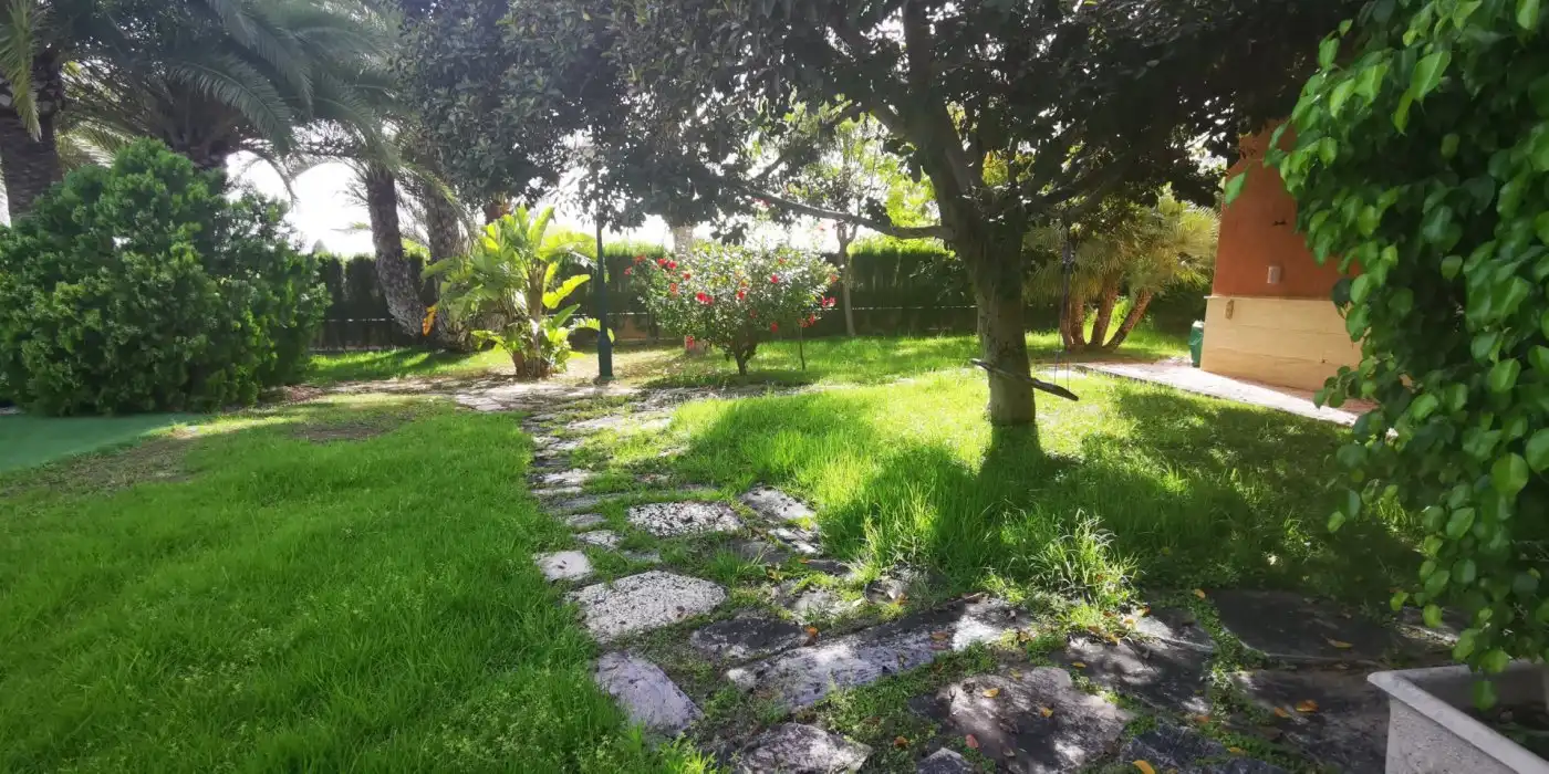 Jardí de Casa o xalet en venda en Elche / Elx amb Aire condicionat, Jardí privat i Terrassa