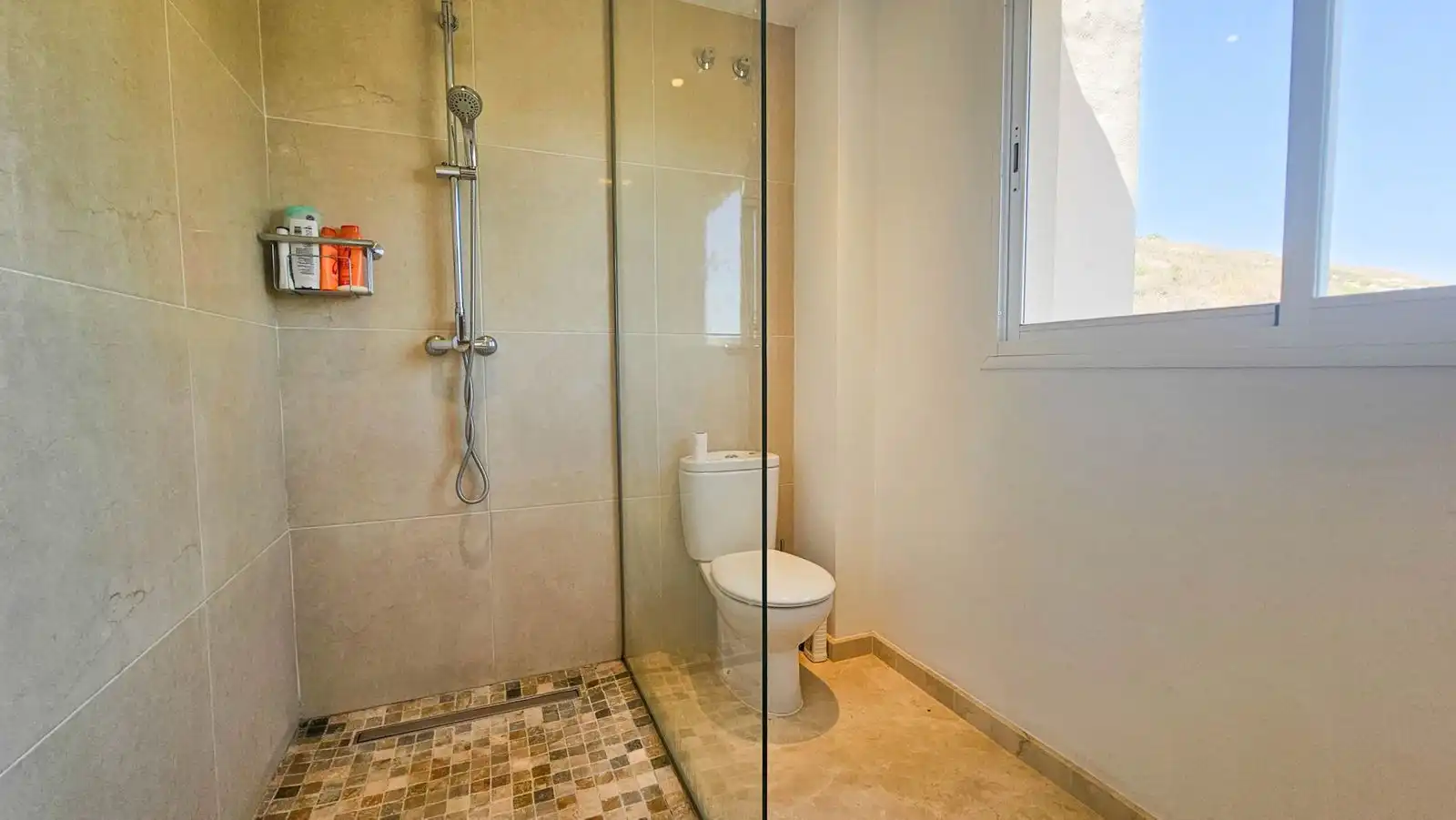 Baño de Casa adosada en venta en Manilva con Aire acondicionado, Piscina y Amueblado
