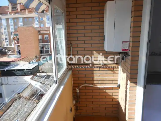 Terrasse von Wohnung zum Verkauf in Madrid mit Klimaanlage, Abstellraum und Möbliert