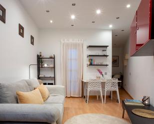 Living room of Flat for sale in  Madrid Capital  with Air Conditioner and Heating