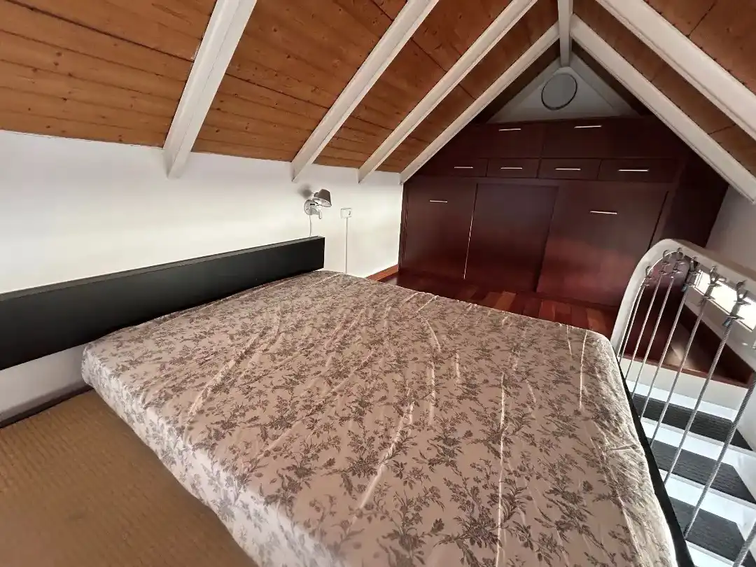 Dormitori de Loft de lloguer en Sevilla amb Aire condicionat, Calefacció i Terrassa