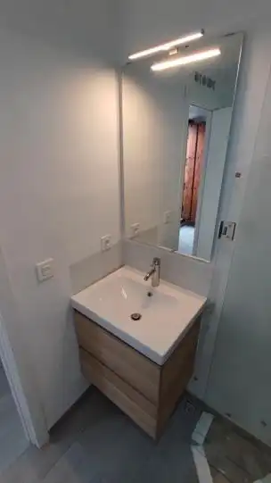 Bathroom of Houses for rent in Granada  with Air Conditioner, Heating and Terrace