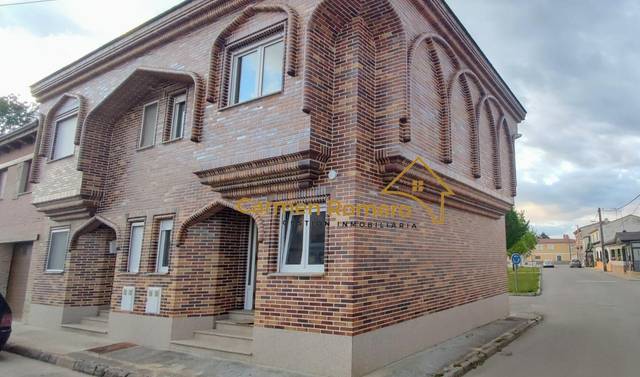 Casa adosada en Venta en Villoria