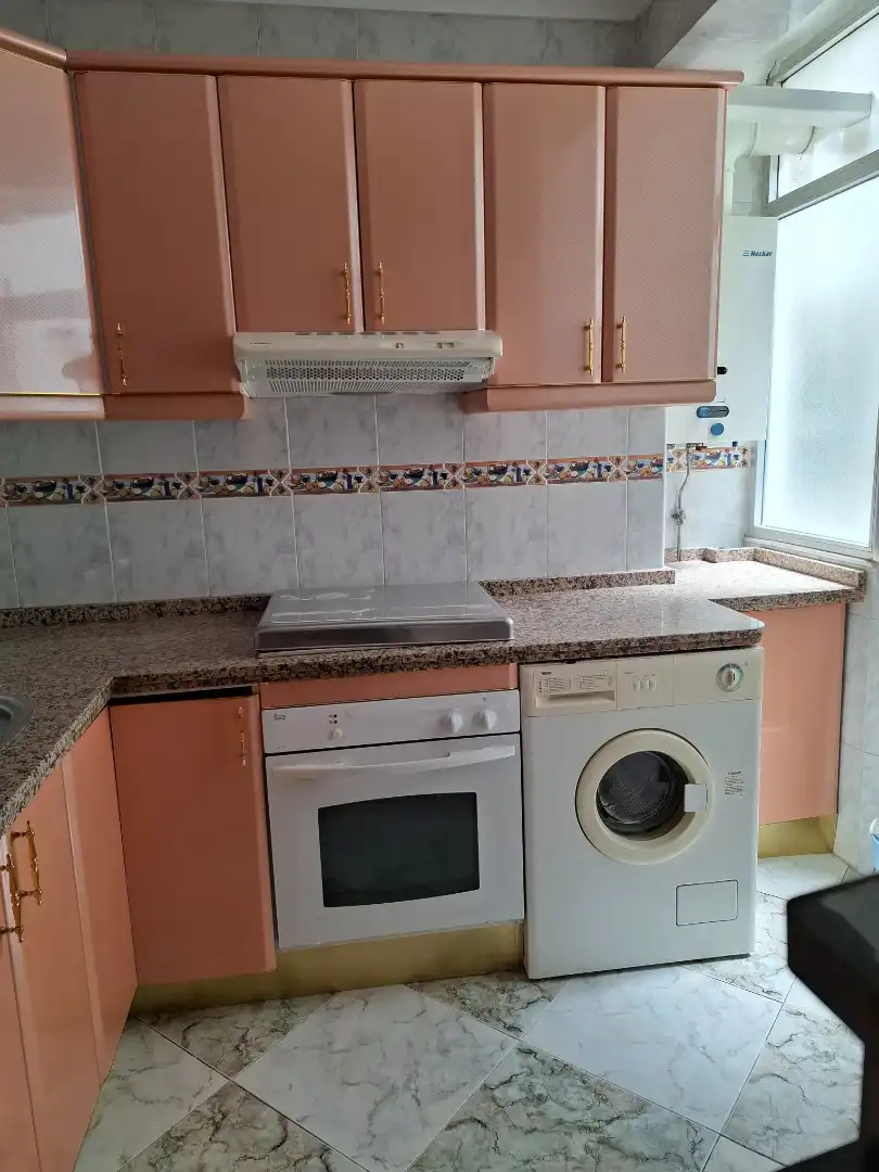 Kitchen of Flat for sale in Sevilla  with Air Conditioner, Terrace and Furnished