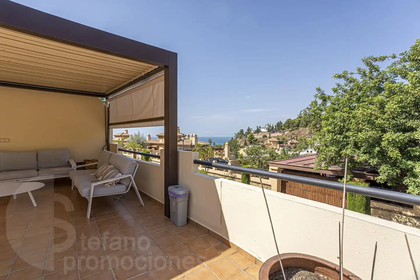 Terrassa de Casa adosada en venda en Málaga amb Aire condicionat, Jardí privat i Terrassa