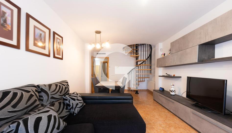 Photo 1 of Duplex for sale in Cl Badajoz, Sant Vicenç Dels Horts, Barcelona