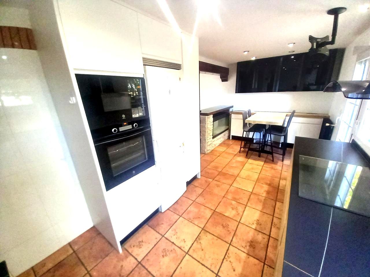 Kitchen of House or chalet for sale in  Zaragoza Capital  with Air Conditioner, Heating and Private garden