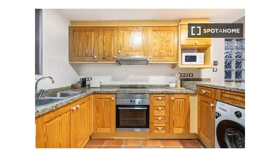 Cocina de Piso de alquiler en Riba-roja de Túria con Aire acondicionado, Calefacción y Amueblado