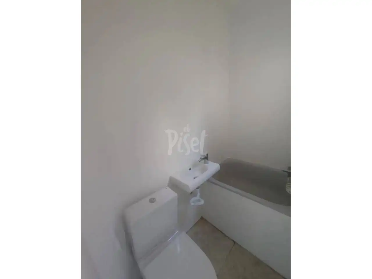 Bany de Pis en venda en Reus