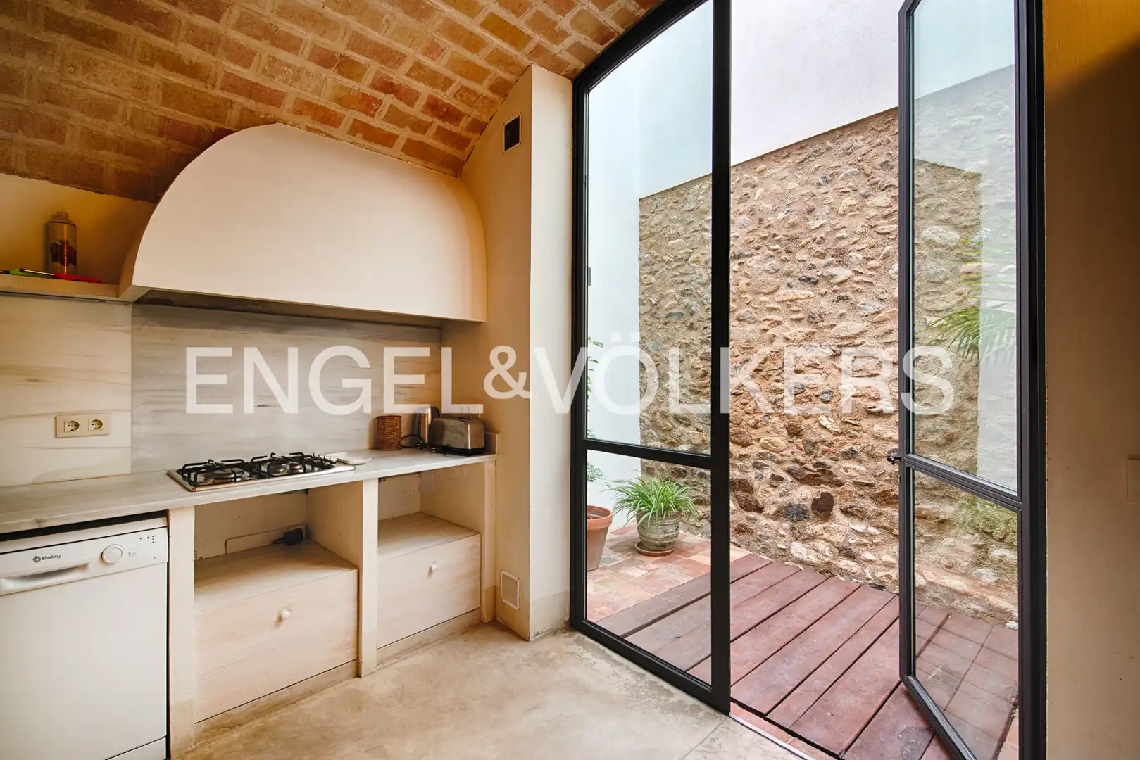Cuina de Finca rústica en venda en Sant Climent Sescebes, Girona