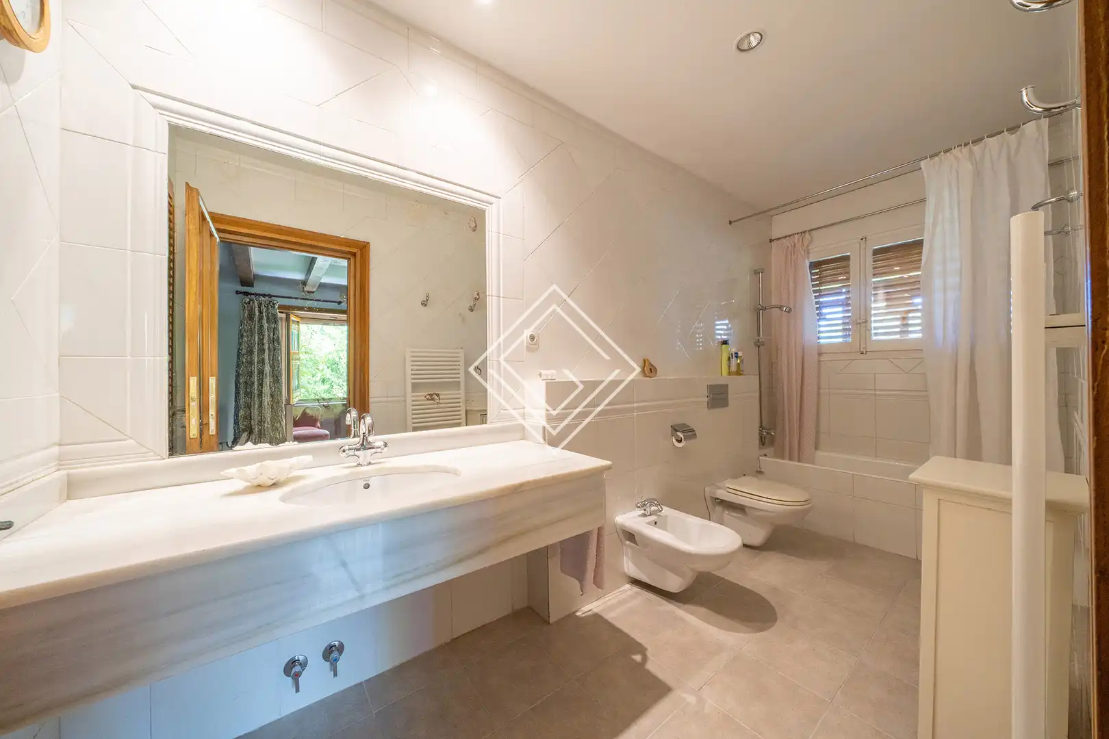 Baño de Casa o chalet en venta en Madrid con Calefacción, Jardín privado y Terraza
