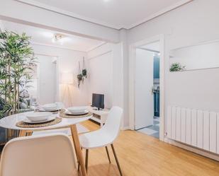 Menjador de Apartament de lloguer en Palamós amb Aire condicionat i Traster
