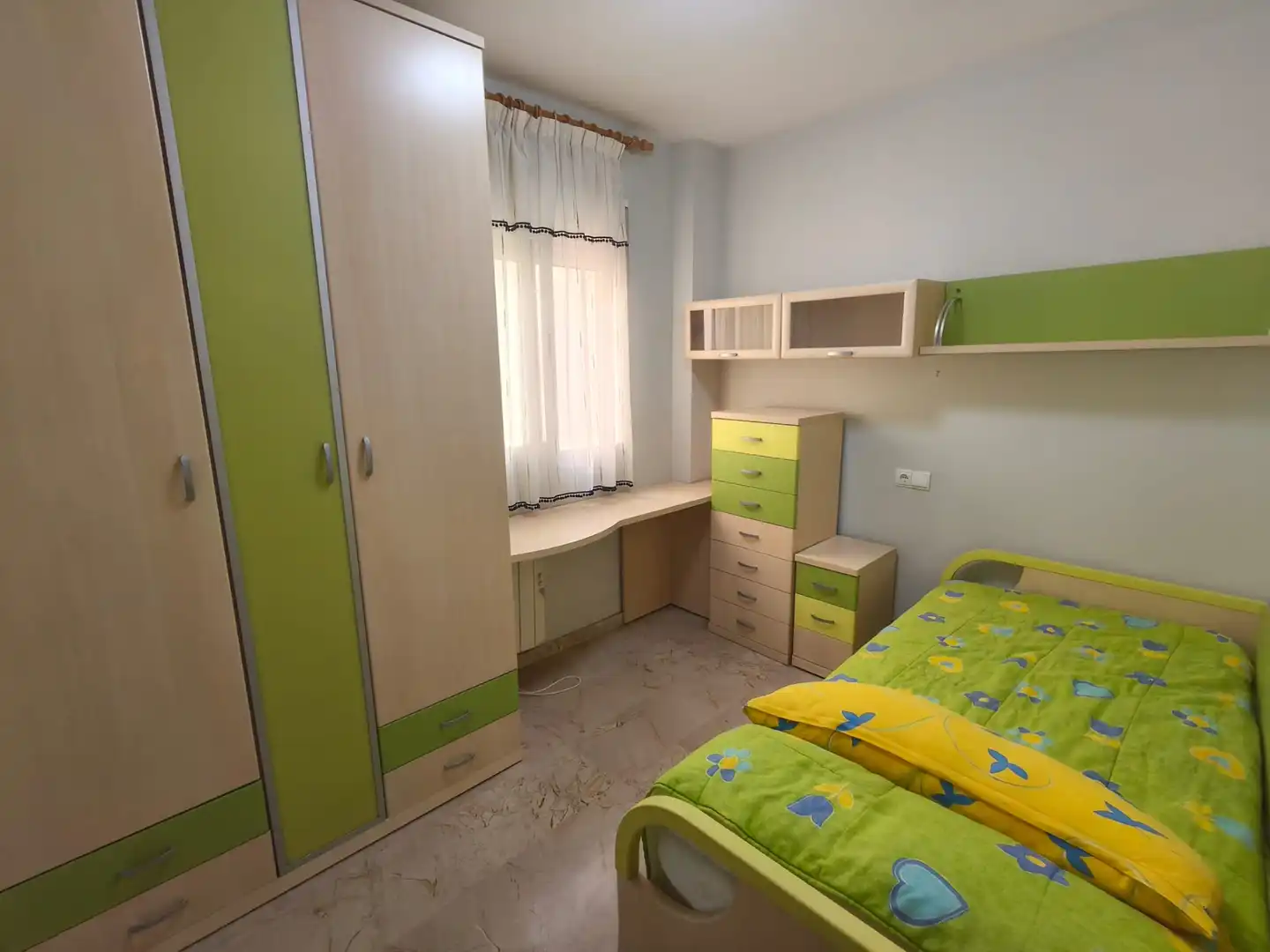 Bedroom of Flat for rent in Armilla  with Air Conditioner, Furnished and Oven