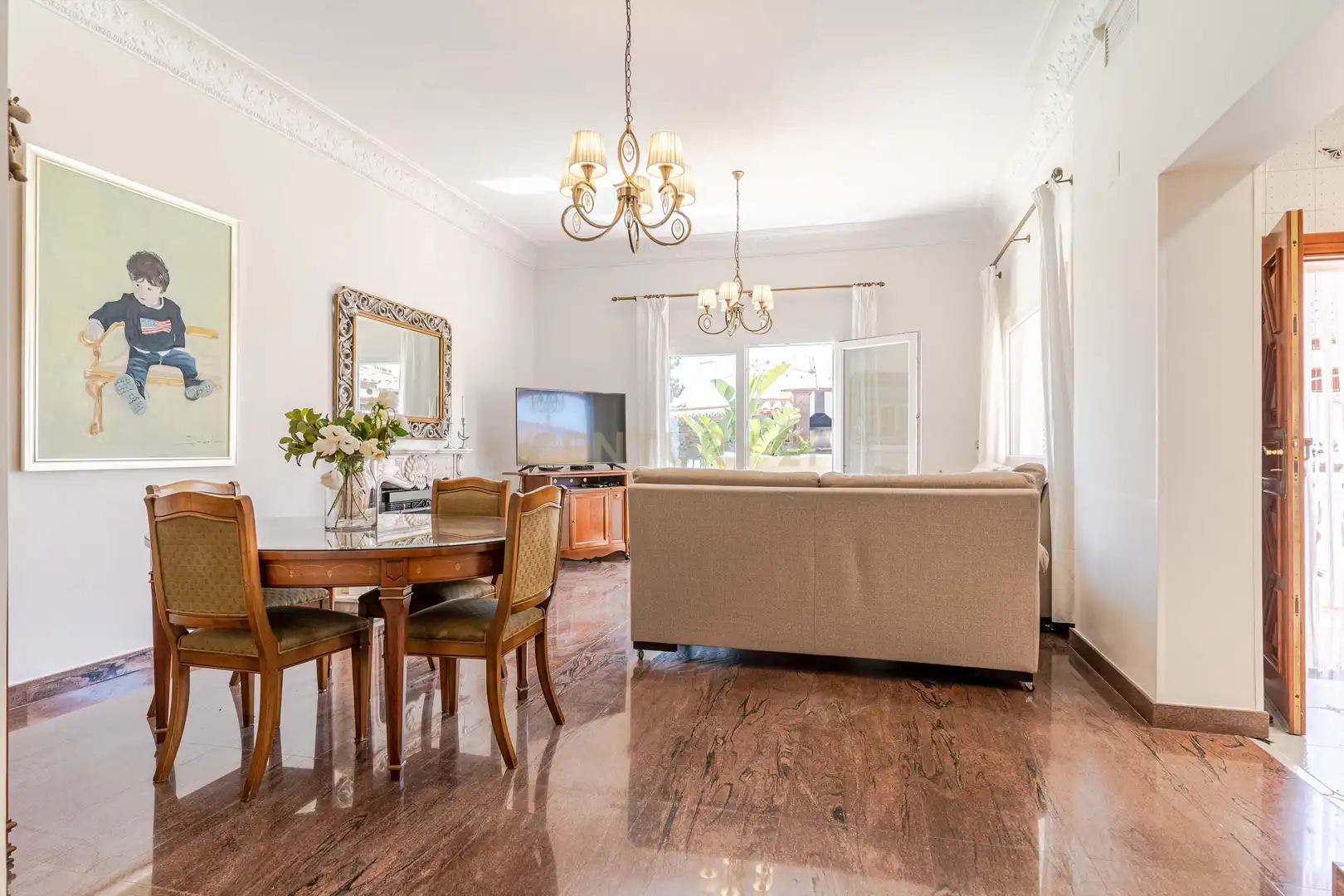 Sala de estar de Casa o chalet en venta en Motril con Aire acondicionado y Jardín privado