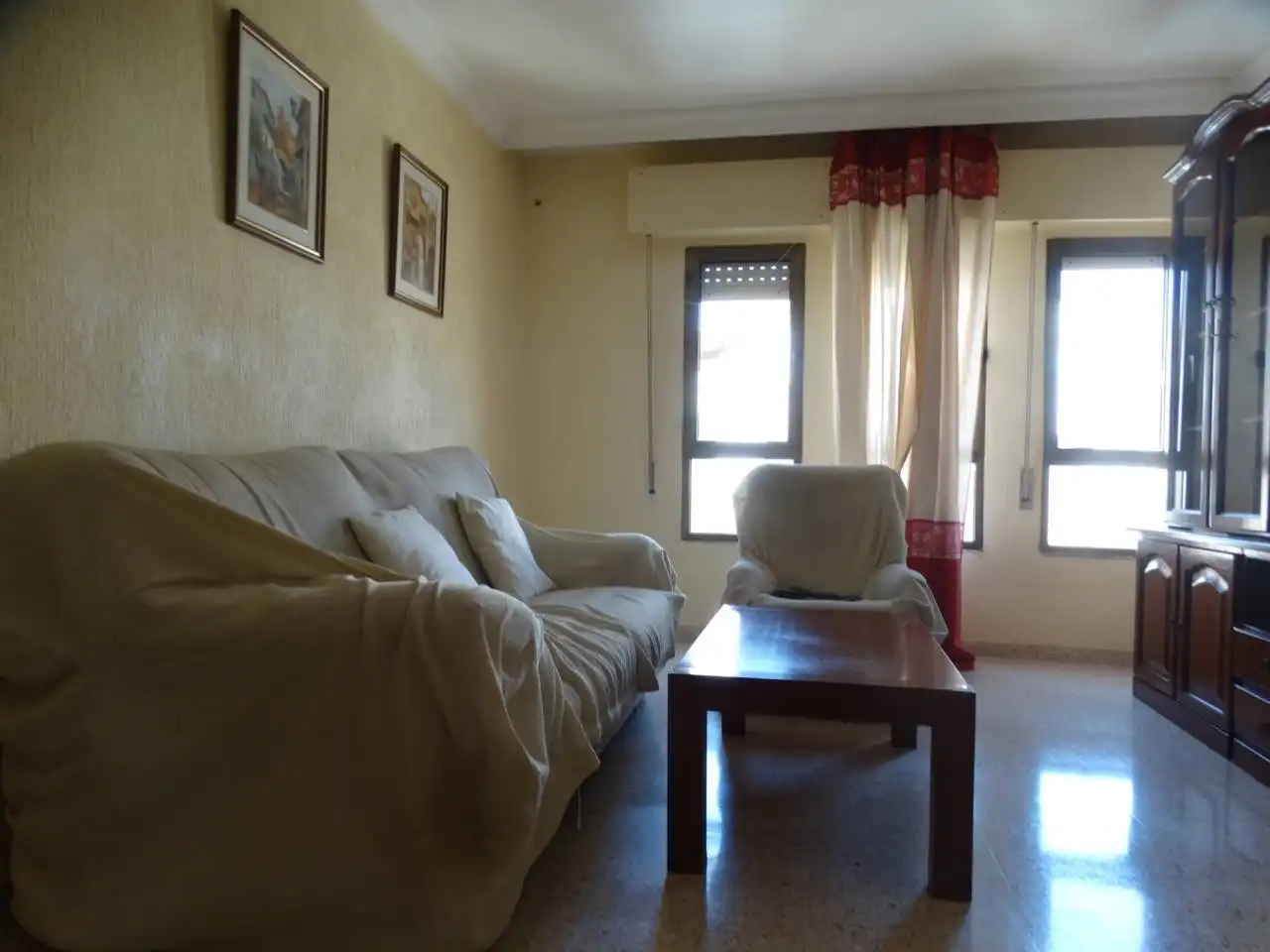 Sala d'estar de Pis en venda en Huelva amb Traster i Moblat