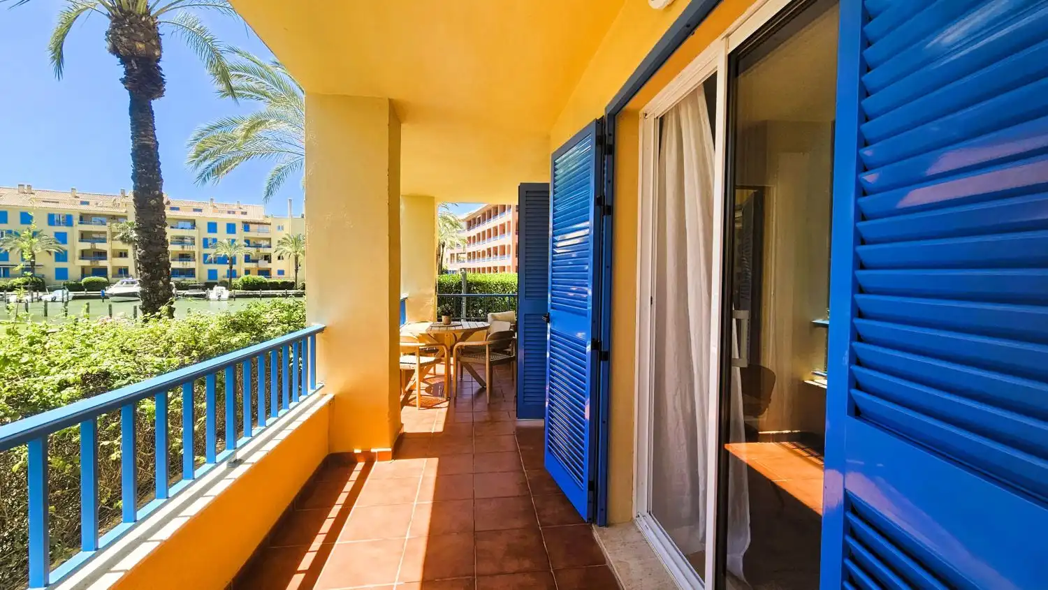 Apartamento de alquiler en Puerto de Sotogrande - La Marina