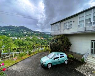 Vista exterior de Casa o xalet en venda en Ourense Capital  amb Calefacció i Jardí privat